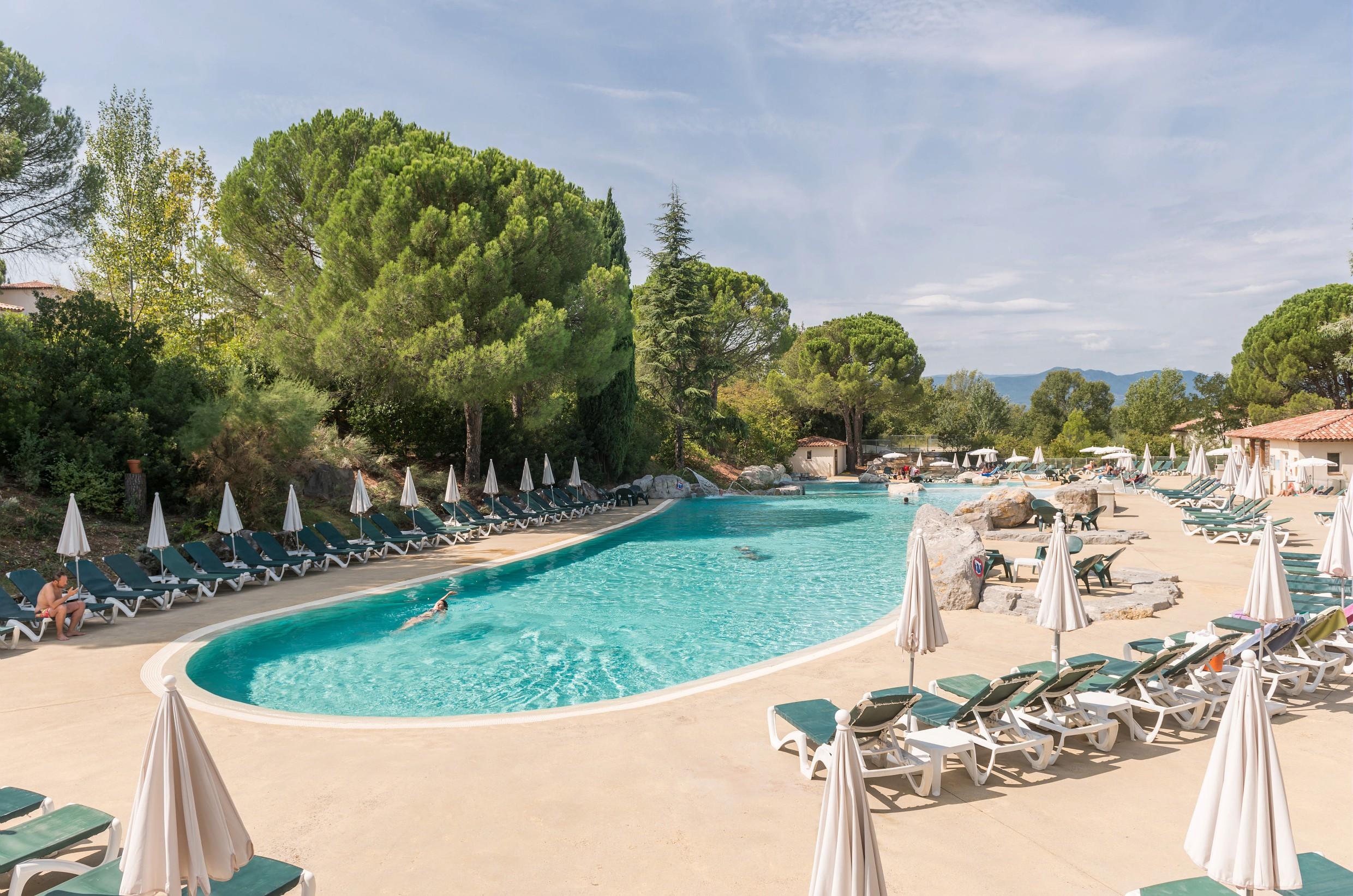 SOWELL HOTELS Ardèche Grospierres Exterior foto