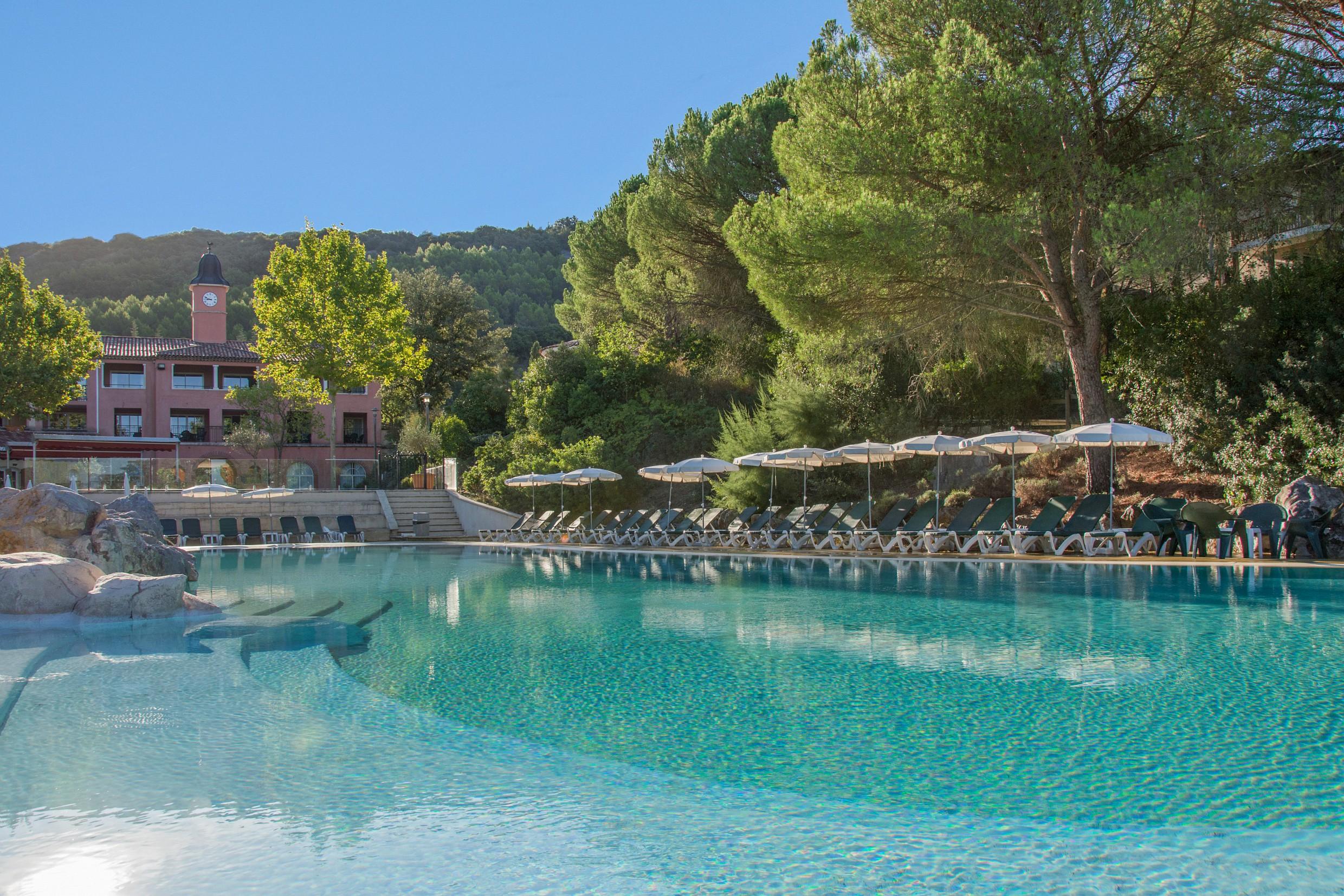 SOWELL HOTELS Ardèche Grospierres Exterior foto